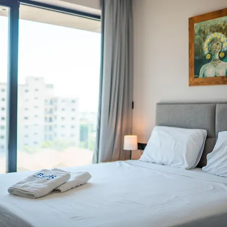 Newly Built Luxury With Incredible Sea View *