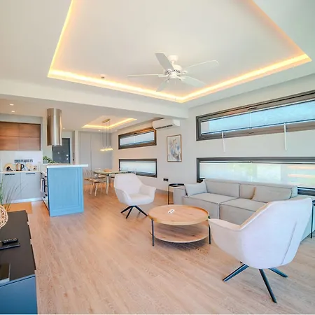 Newly Built Luxury With Incredible Sea View